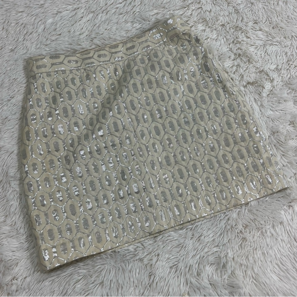 Banana Republic cream and silver metallic hexagon cotton skirt